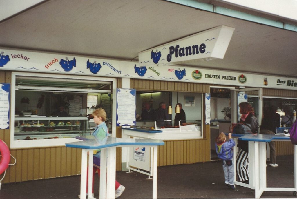 Fischpfanne Landungsbruecken Hamburg 1991